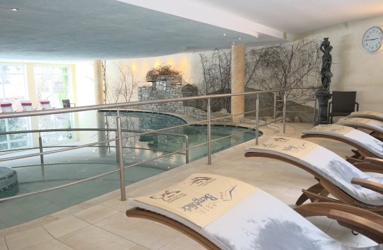 Book 4 nights or more and receive a 10% discount on the total room price