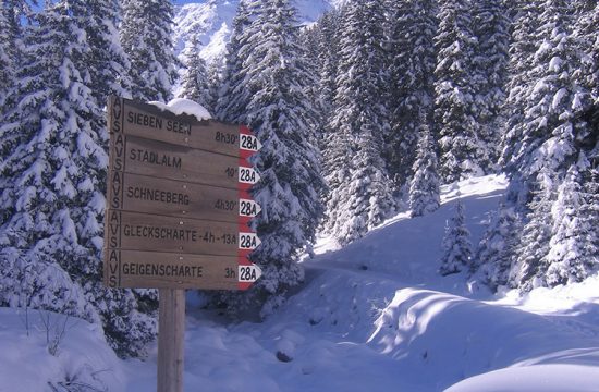 Snow hiking trails in the Eisack Valley