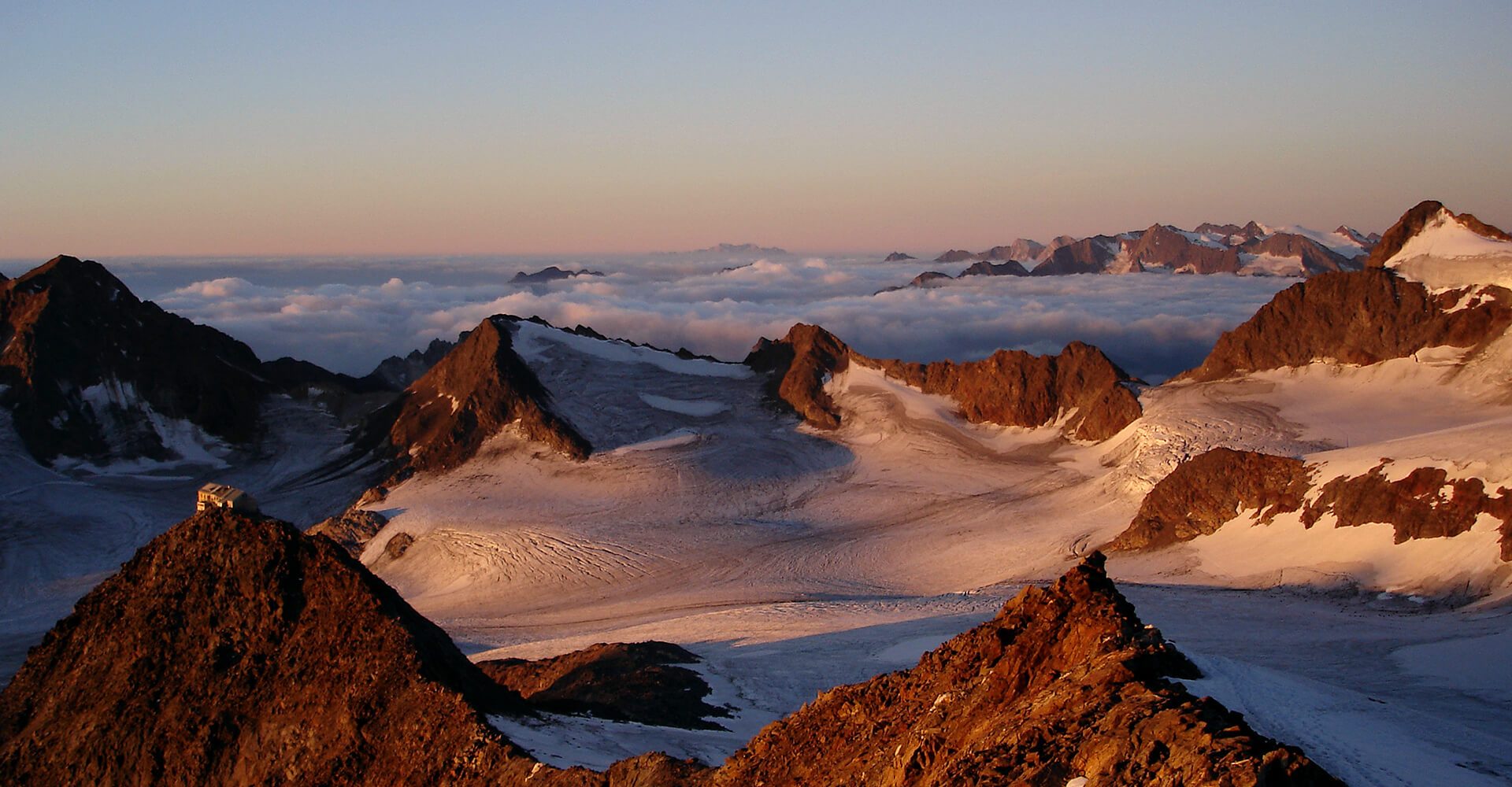 Über den Berggipfeln von Südtirol